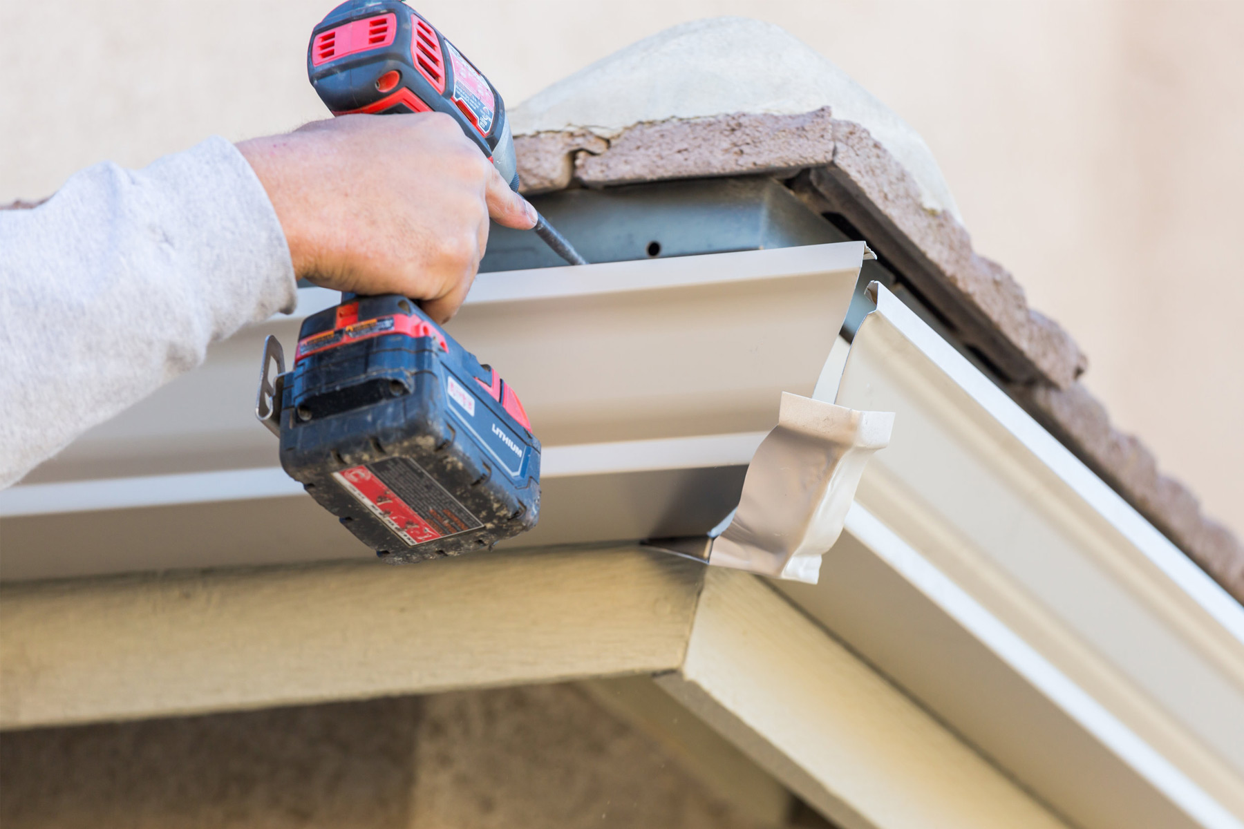 Gutter damage repair
